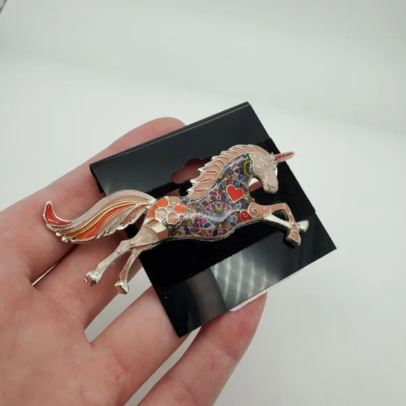 Unicorn pin new with tags - Picture 2 of 4